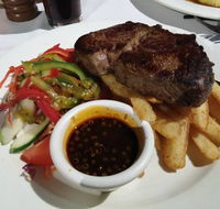 Desert Oaks Bistro - Pubs Sydney