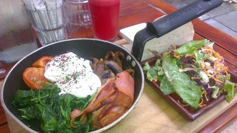 Canvas Cafe - Pubs Sydney 0