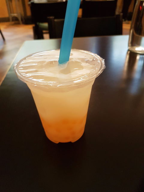 The Apple Daily Bar & Eating House - Pubs Sydney 5
