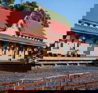 Tracks on Point - Pubs Sydney