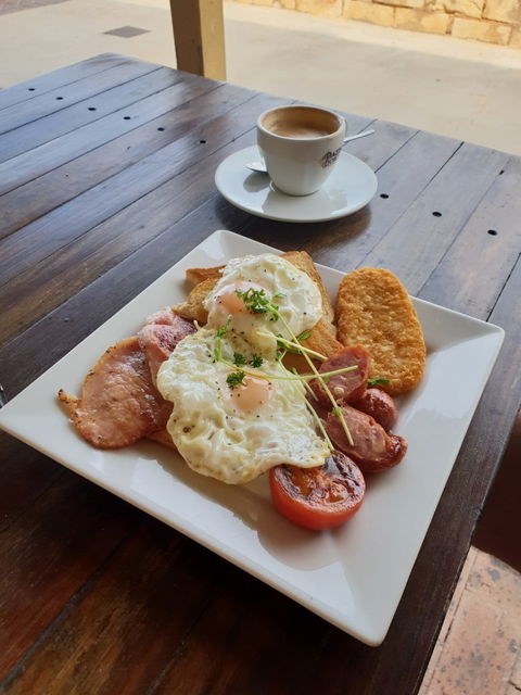 Shark Bay Cafe - Pubs Sydney 4