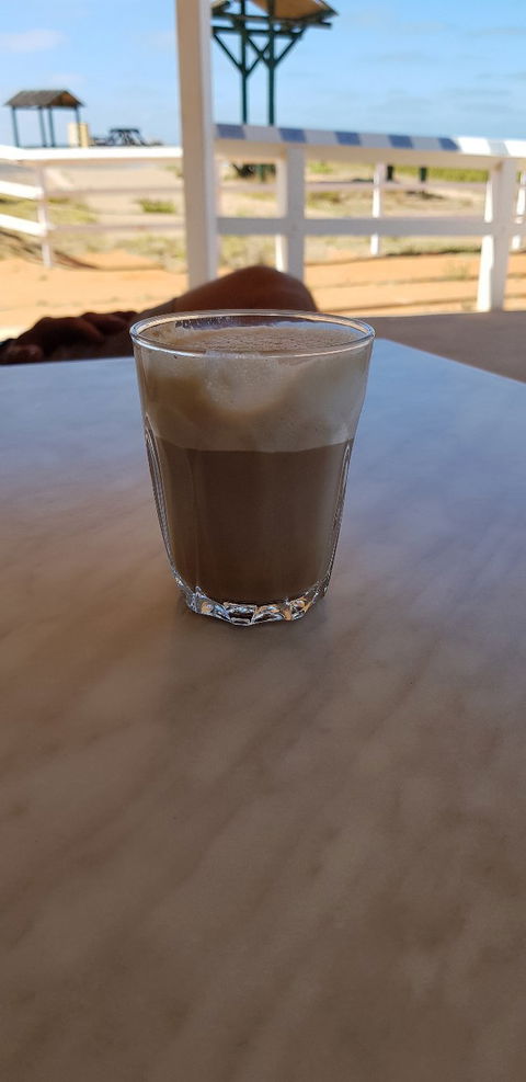 Sunsets Cafe At One Mile Jetty - Pubs Sydney 7