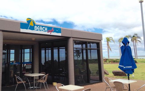 Beach Cafe - Pubs Sydney 0