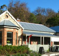 Emprades Petit Cafe - Pubs Sydney