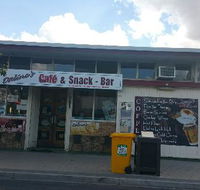 Daline's Cafe  Snackbar