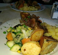 Queens Arms Hotel Riccardo's Seafood and Steakhouse - Pubs Sydney
