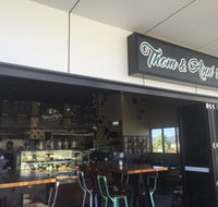 Thom  Ann's Restaurant Deli - Pubs Sydney