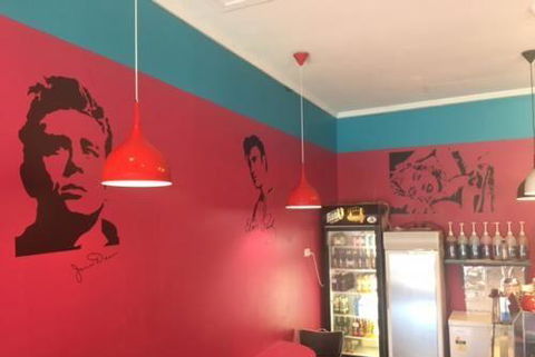 Chillers Cafe - Pubs Sydney 5