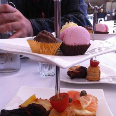 Decadent C's - Pubs Sydney 0