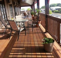 Commercial Hotel Clermont - Pubs Sydney