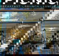 Picnic  Mudjimba - Pubs Sydney