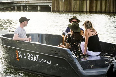 1.5-Hour Boat Rental In Melbourne - Pubs Sydney 1