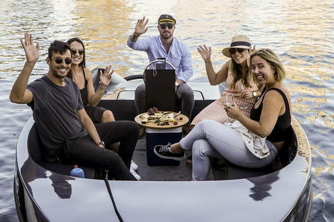 1.5-Hour Boat Rental In Melbourne - Pubs Sydney 3