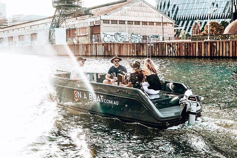 1.5-Hour Boat Rental In Melbourne - Pubs Sydney 4