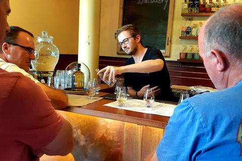 Tipple Of Gin Experience Tour - Pubs Sydney 3