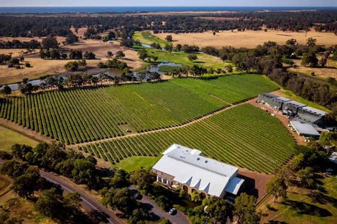 Busselton Jetty + Train Ride + Winery + Scenic Drive Full Day Tour - Pubs Sydney 3