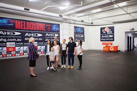 Melbourne Sports Experience + Free MCG Tour - Pubs Sydney 5