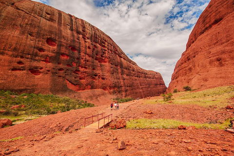Kata Tjuta Sunrise And Valley Of The Winds Half-Day Trip - Pubs Sydney 3