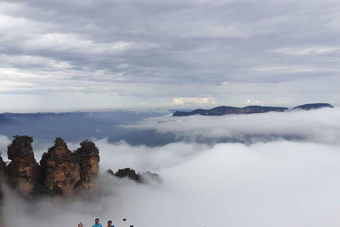 Small-Group Blue Mountains Tour With A Local Guide - Pubs Sydney 1
