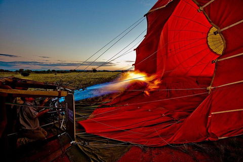 Early Morning Ballooning In Alice Springs - Pubs Sydney 0