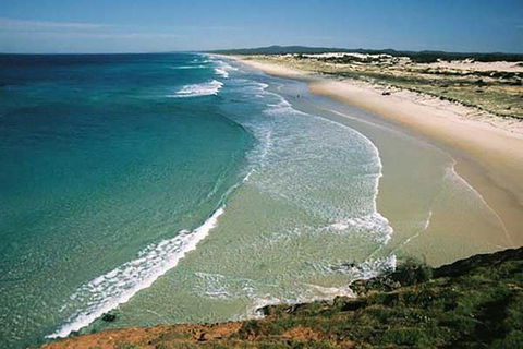 Full-Day Moreton Island 4x4 Sightseeing Tour - Pubs Sydney 2