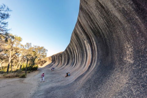 Full-Day Wave Rock & Historic York - Pubs Sydney 0