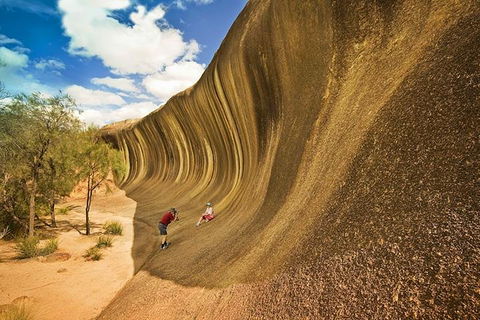Full-Day Wave Rock & Historic York - Pubs Sydney 2
