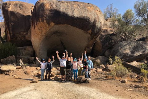 Full-Day Wave Rock & Historic York - Pubs Sydney 4