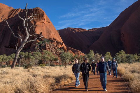 Highlights Of Uluru Including Sunrise And Breakfast - Pubs Sydney 3