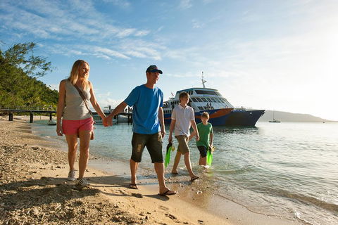 Fitzroy Island Catamaran Transfers From Cairns - Pubs Sydney 3