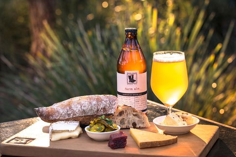 Bruny Island Day Tour, Includes Lunch And Exclusive Lighthouse Tour - Pubs Sydney 3