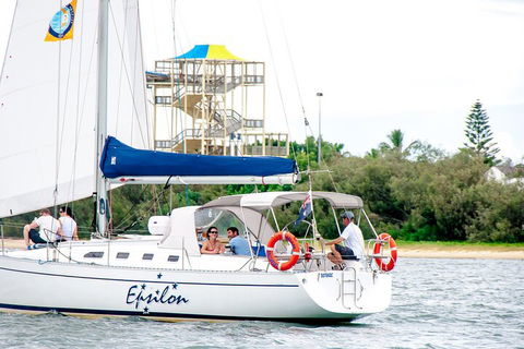 Gold Coast Sunset Cruise With Sparkling Wine & Nibbles Platter - Pubs Sydney 3