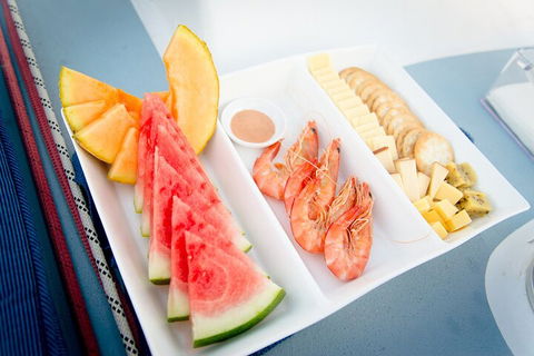 Gold Coast Sunset Cruise With Sparkling Wine & Nibbles Platter - Pubs Sydney 5
