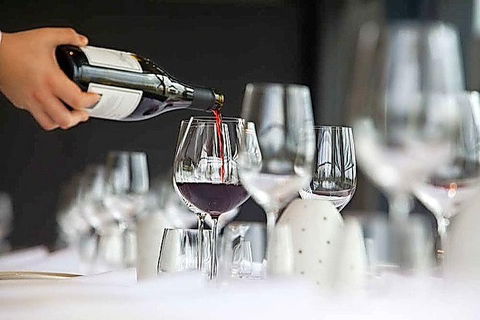 Small Group 6 Guests: Ultimate Yarra Valley Food And Wine - Mercedes Van - Pubs Sydney 1