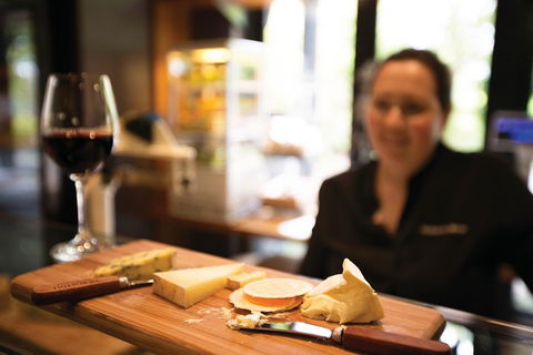 Small Group 6 Guests: Ultimate Yarra Valley Food And Wine - Mercedes Van - Pubs Sydney 3