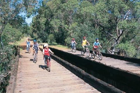 Perth Hills - Wildlife, Art & Gastronomy - Pubs Sydney 2