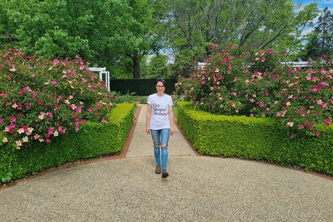 Women's History Walking Tour With Local Guide In Canberra - Pubs Sydney 3